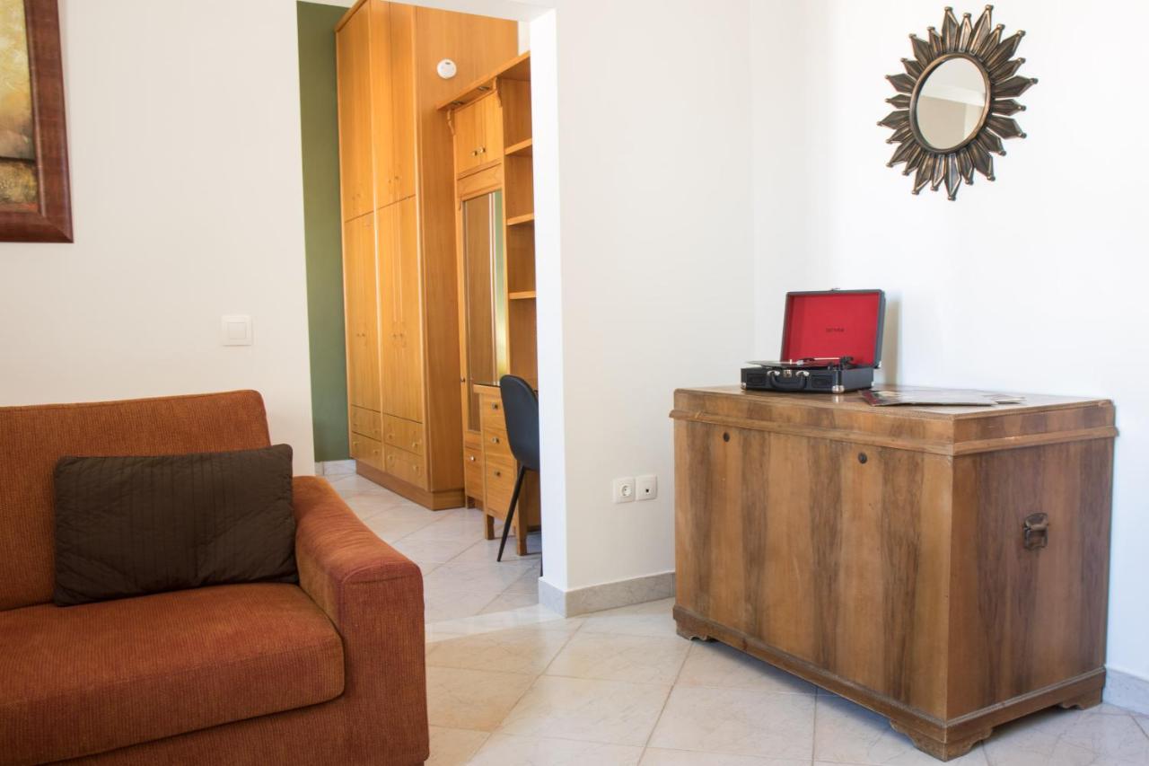 Niochori Heritage: The Pianist Suite Rhodes City エクステリア 写真